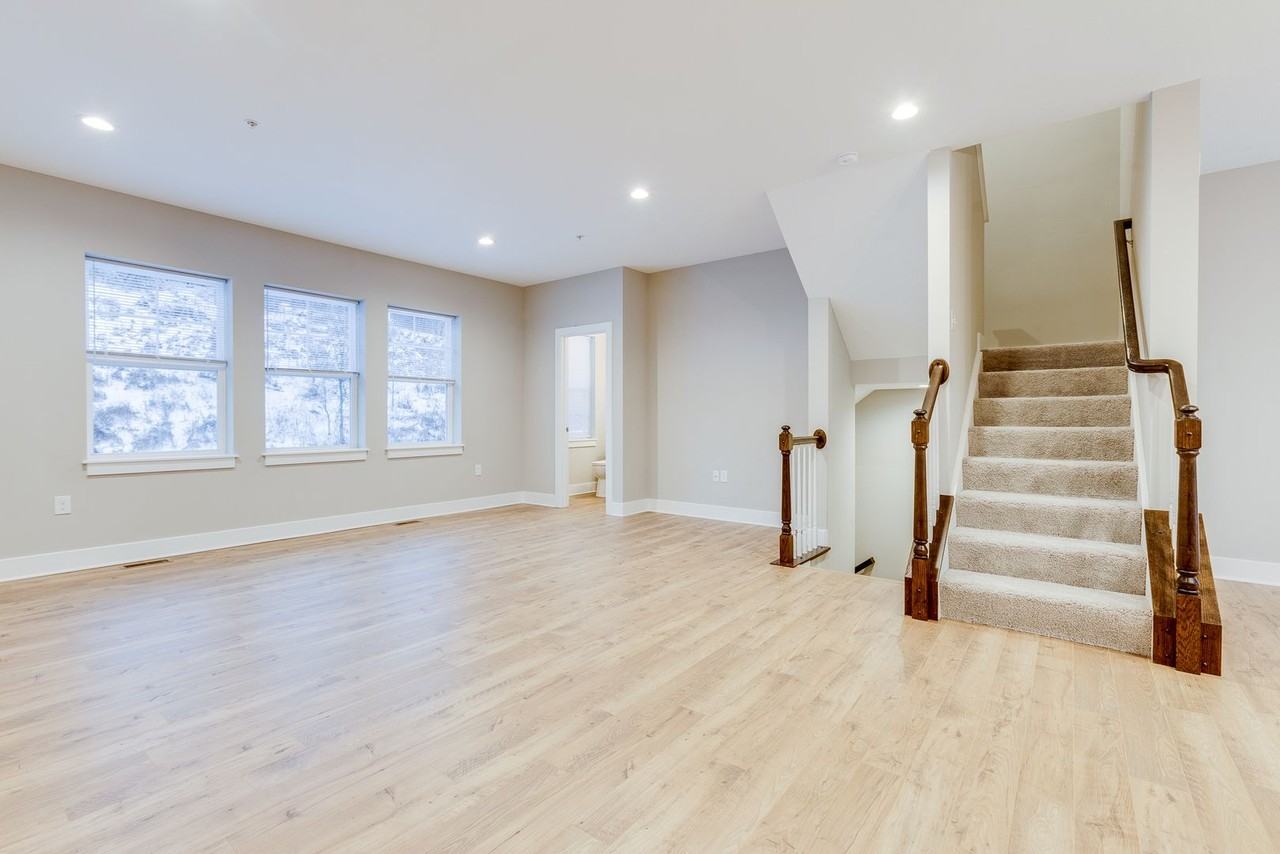 5003 Stefano Dr - Photo 5 of 46