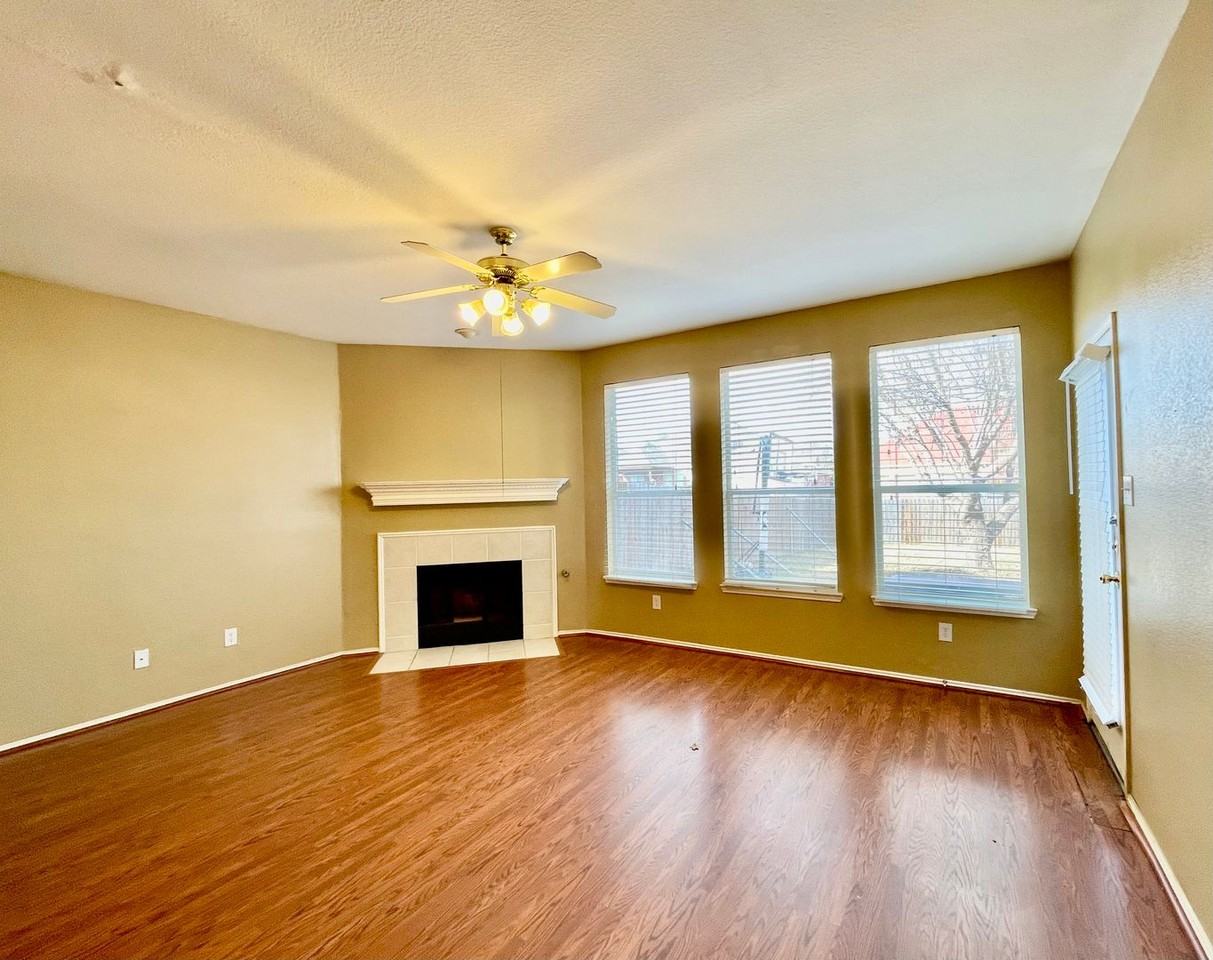 6116 Pine Meadow Ln - Photo 4 of 29