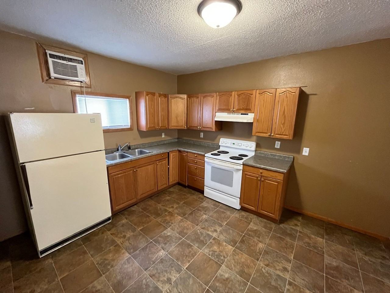 Alta 5-Unit - Photo 2 of 26