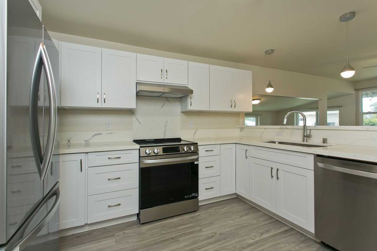 1221 Kaala Ave - Photo 3 of 20