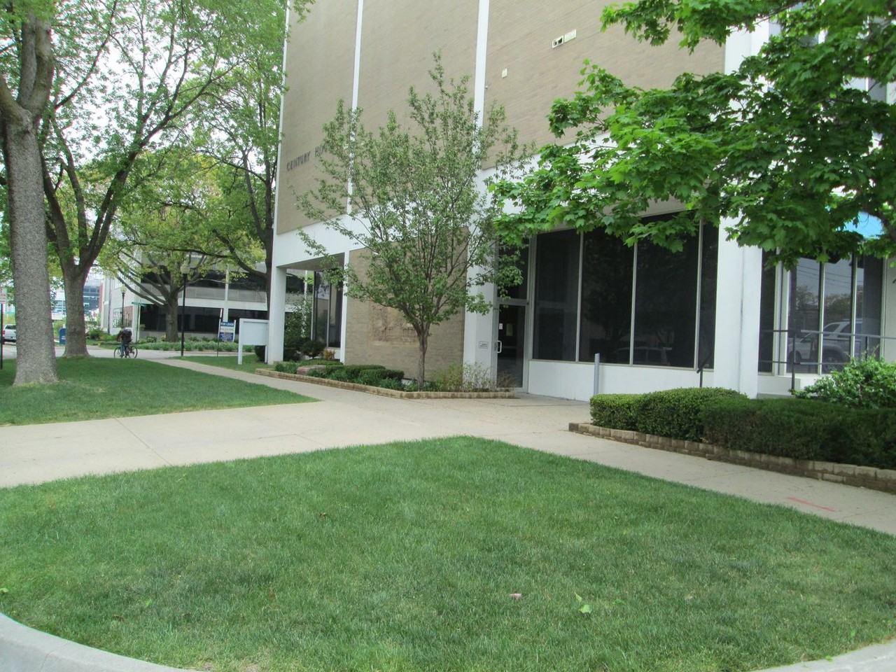 Century House - Photo 4 of 37