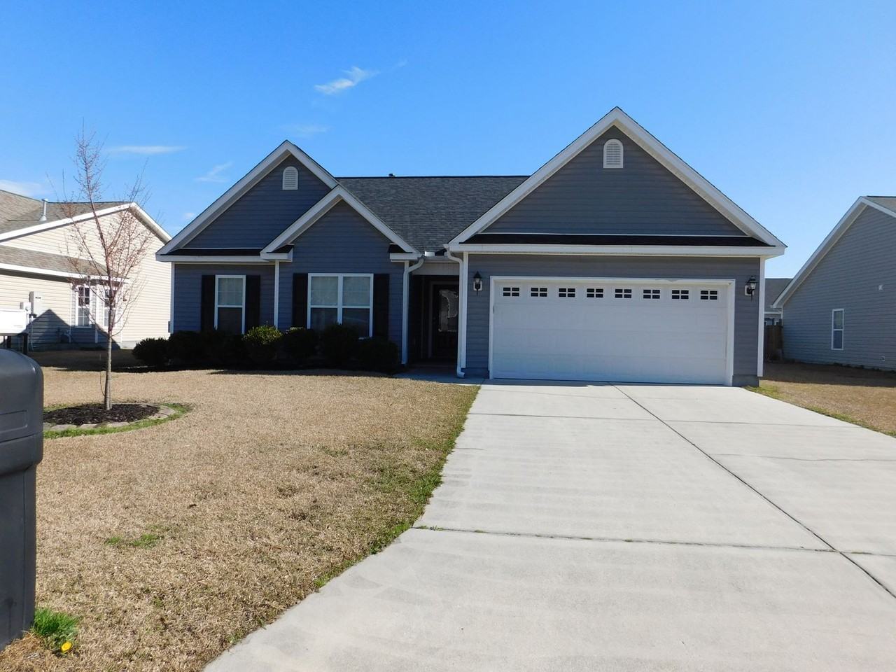 107 Lynden Ln - Photo 2 of 24