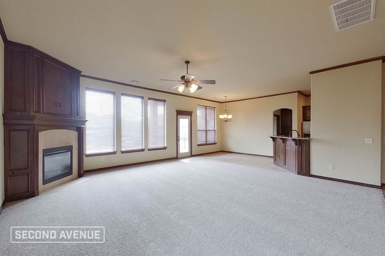 11212 Arbor Lake Dr - Photo 2 of 27