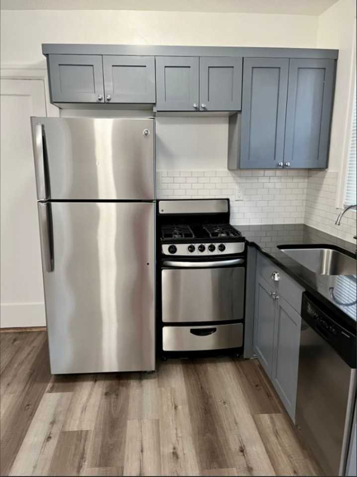 125 S 900 E - Photo 2 of 19