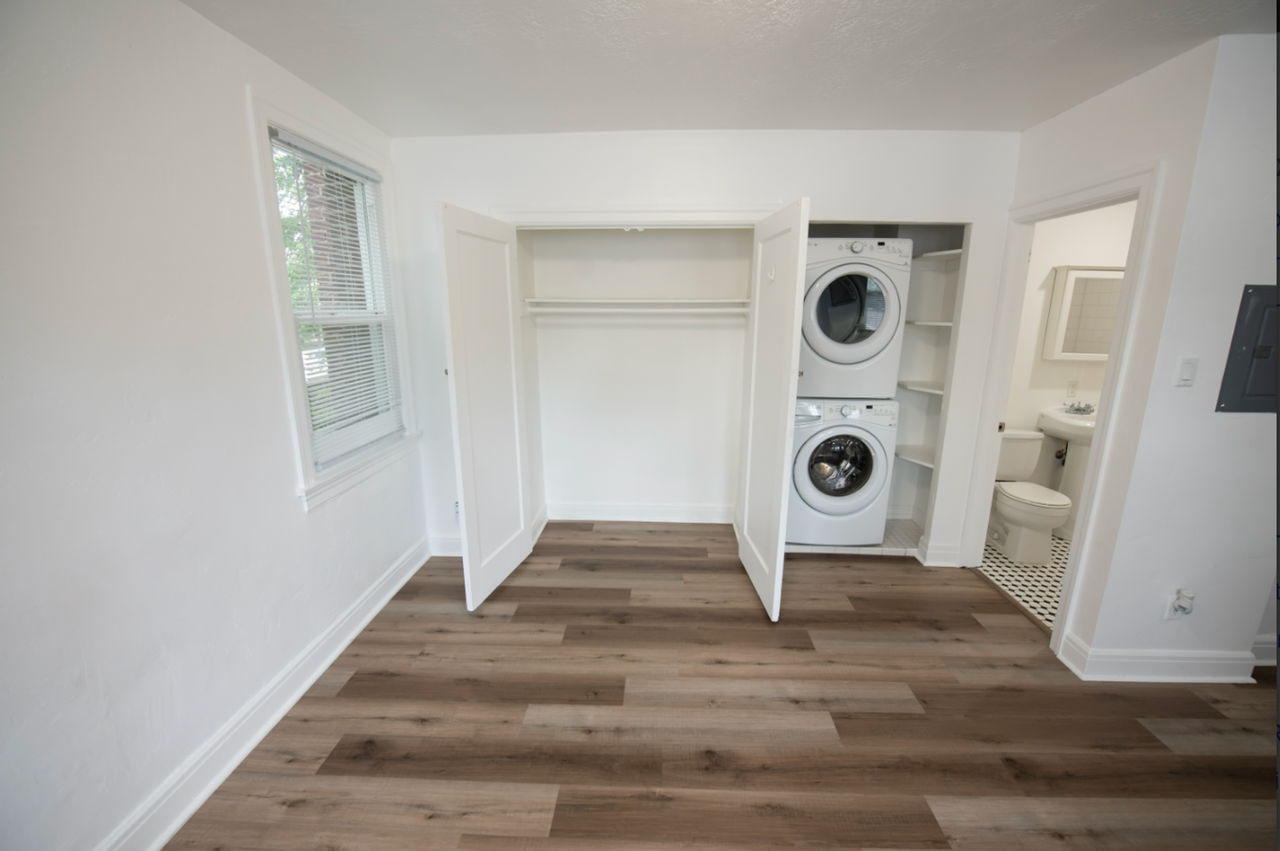 125 S 900 E - Photo 3 of 19