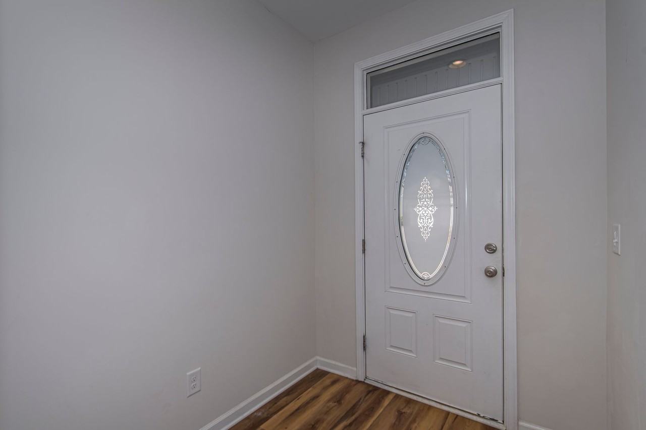 147 Doolittle Dr - Photo 3 of 28