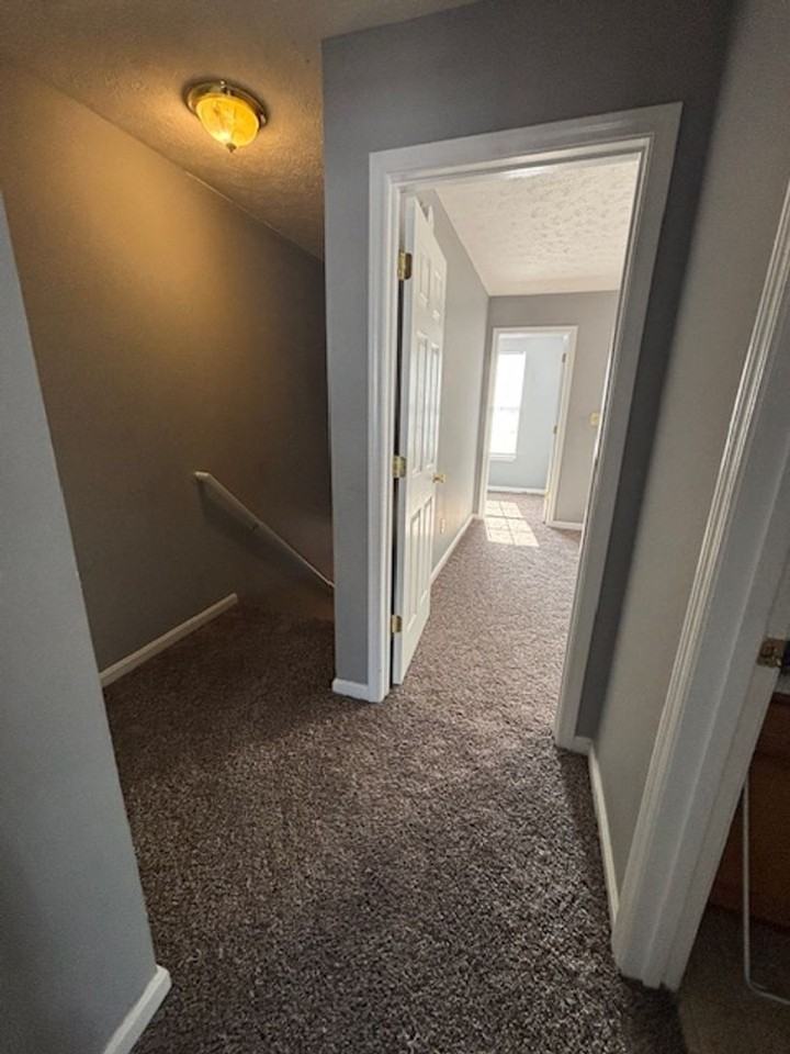 112 Ash Ct - Photo 5 of 12