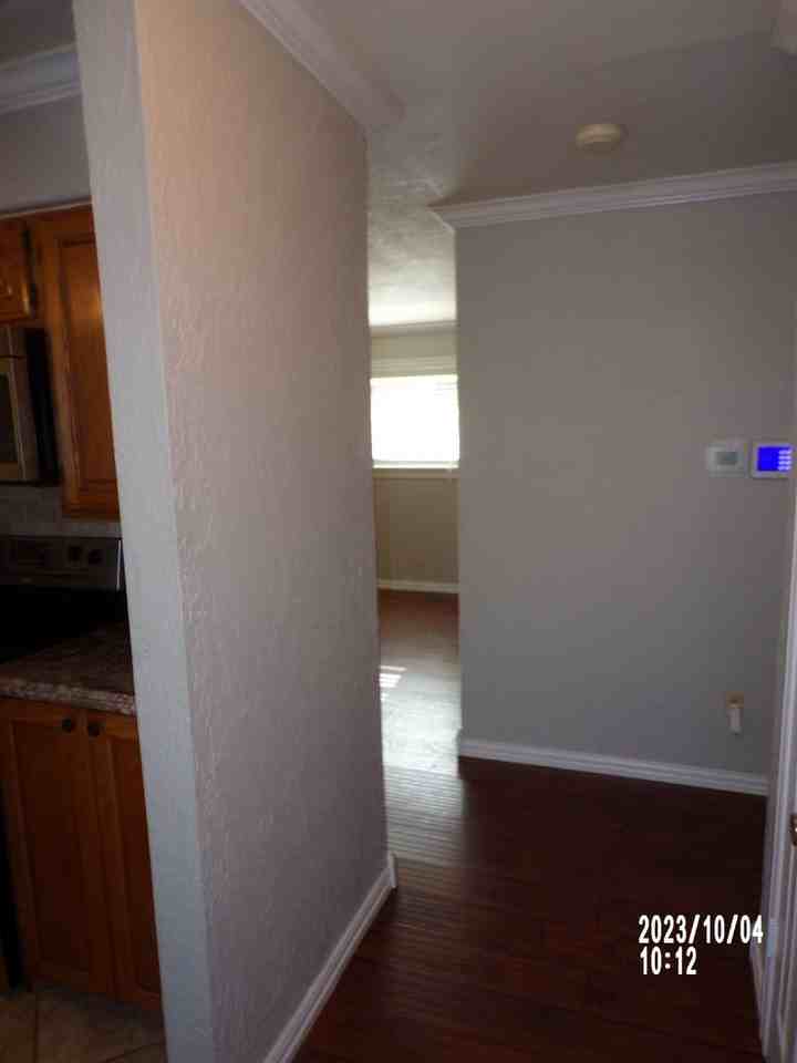 501 Nw 61st St - Photo 3 of 16