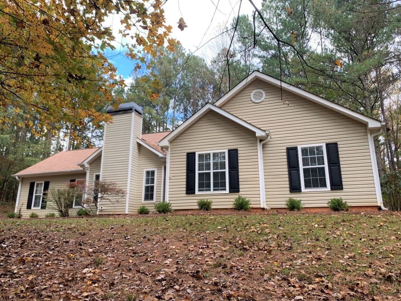 150 Paces Landing Way - Photo 2 of 27