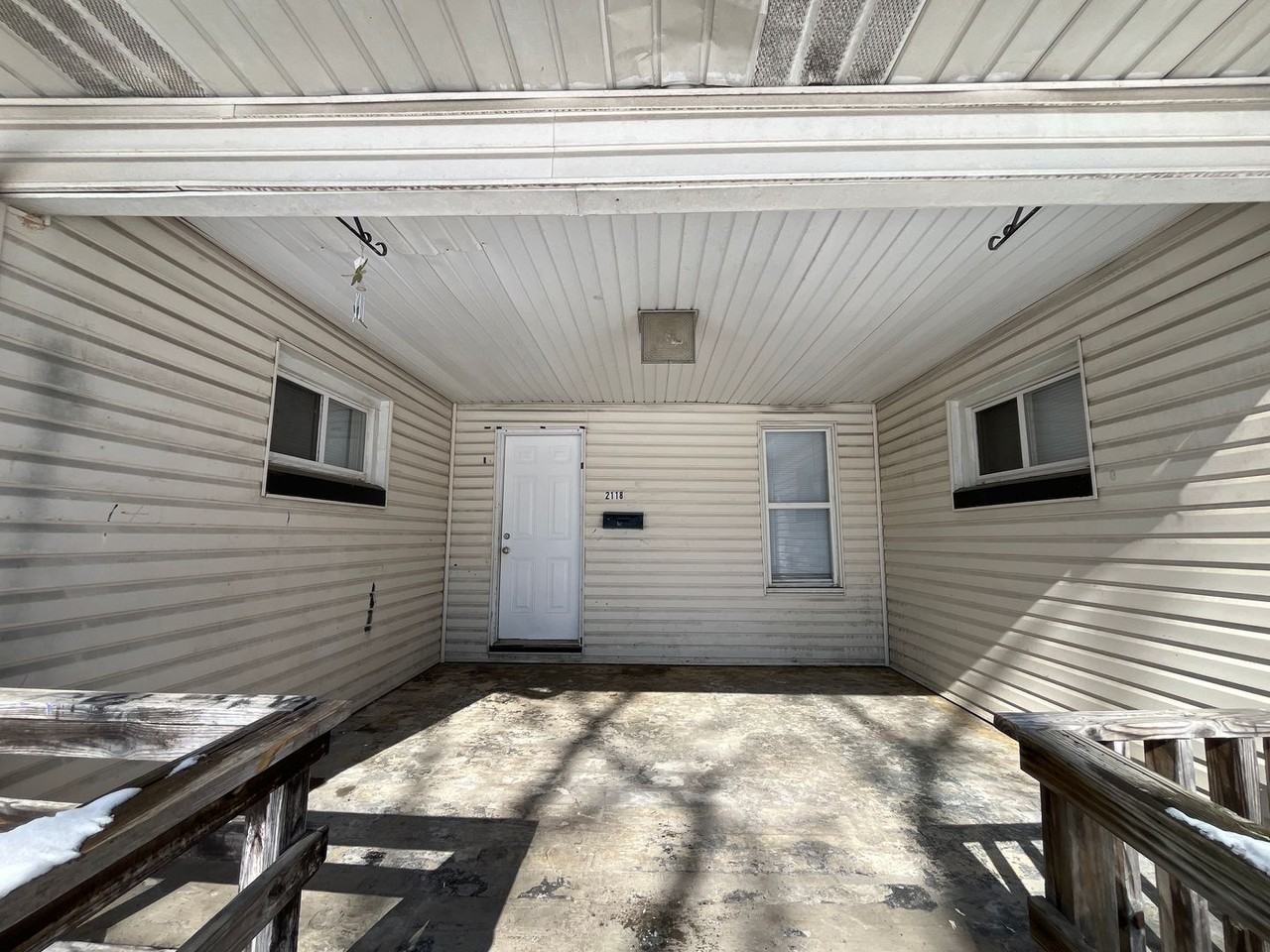 2118 Dartmouth Ave - Photo 3 of 15