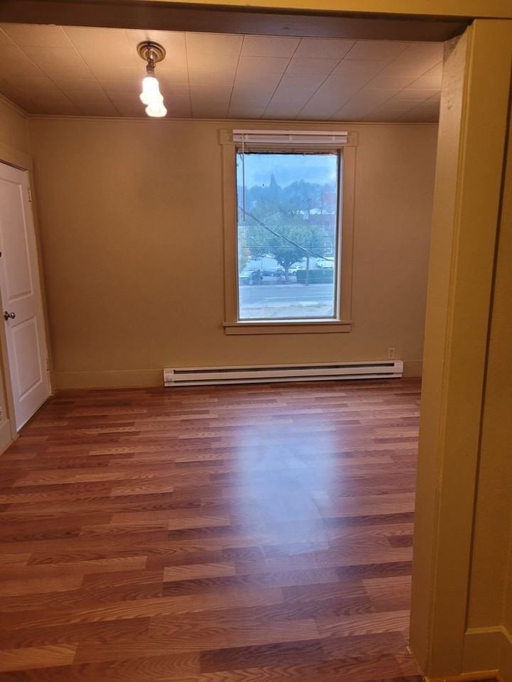 415 Walnut Avenue #12 - Photo 3 of 7