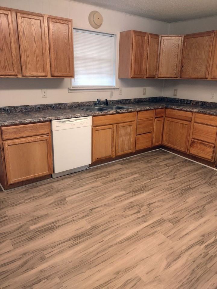 6012 Lyndell Dr - Photo 2 of 20