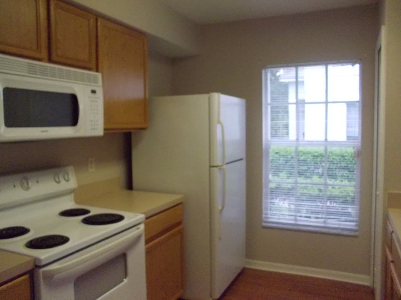 4122 Waterside Island Ct - Photo 6 of 16