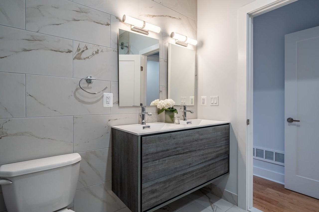 237 Tasker St - Photo 7 of 31