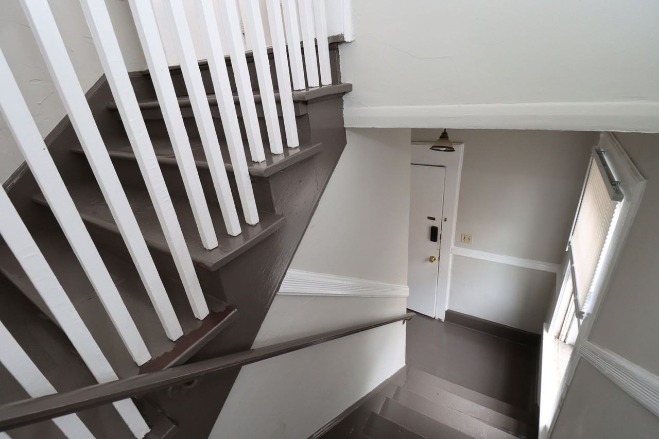 1018 Laurens St - Photo 3 of 20