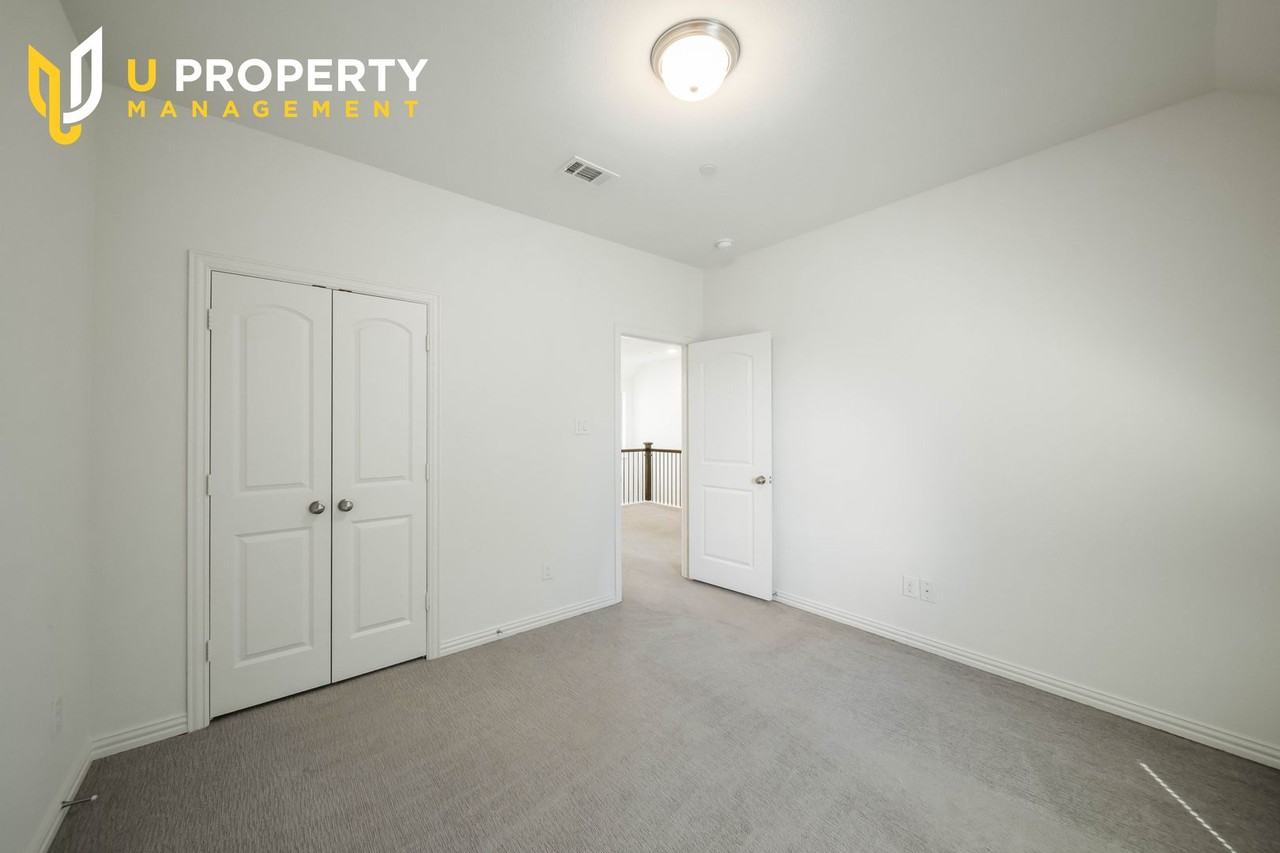 2320 Cortellia St - Photo 5 of 23