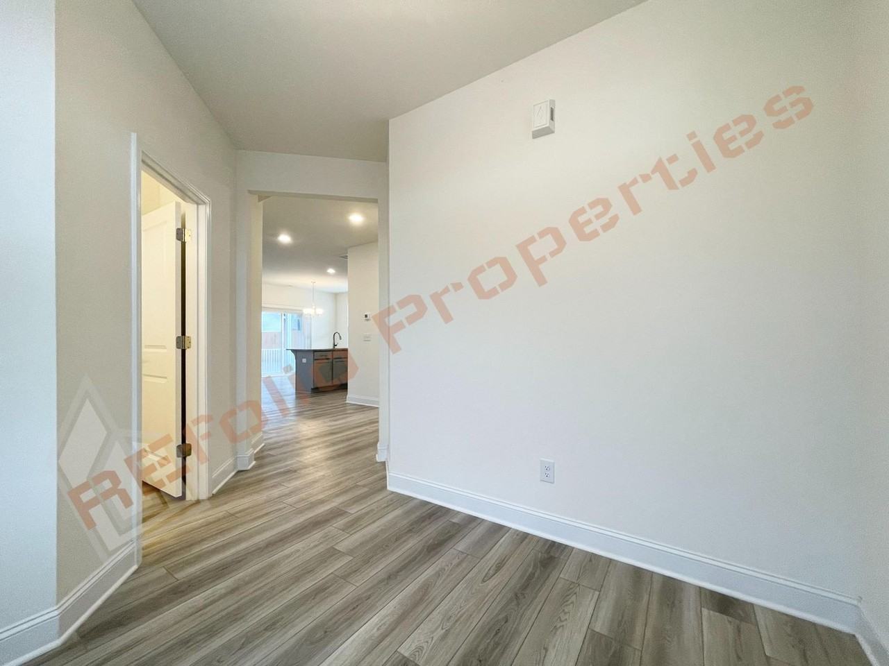 3201 Ginger Hill Ln - Photo 3 of 29