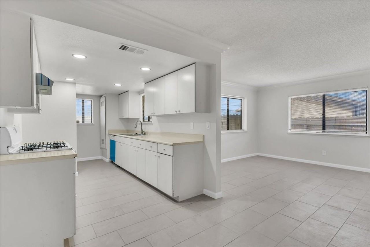 8922 I Ave - Photo 6 of 17