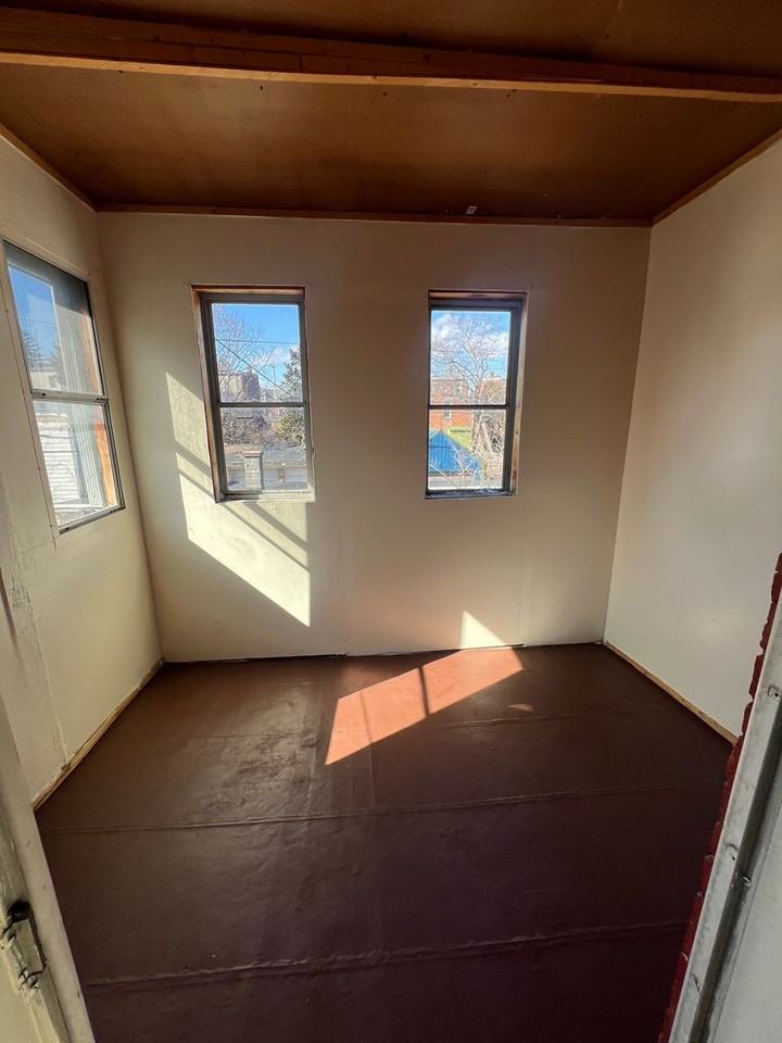 631 Lincoln St - Photo 6 of 20