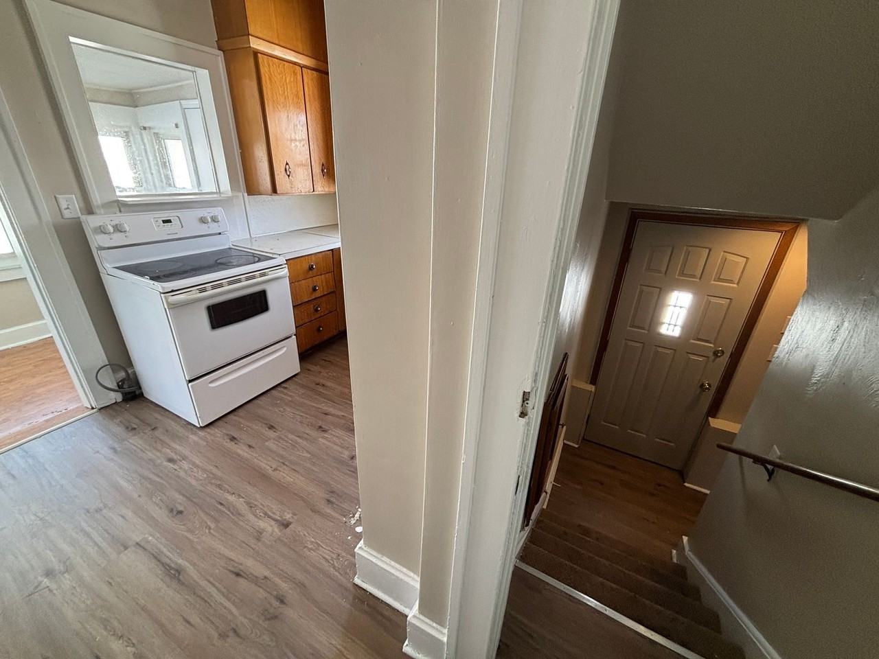 1410 Wilson Ave - Photo 7 of 35