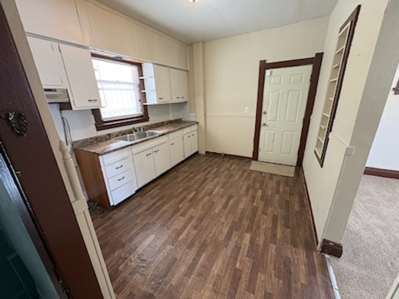 521 Cincinnati St - Photo 3 of 7