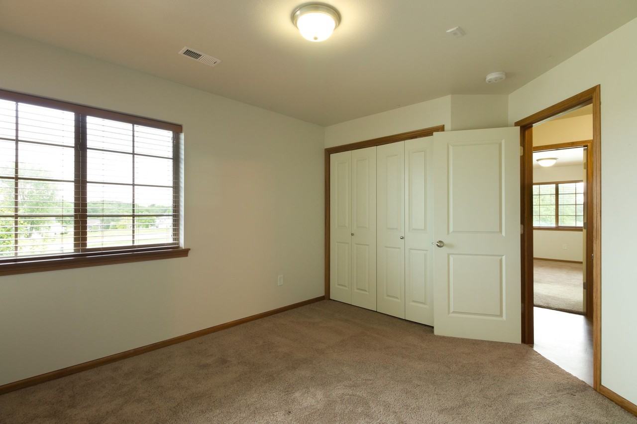 Willow Ridge Apartments - Photo 5 of 7