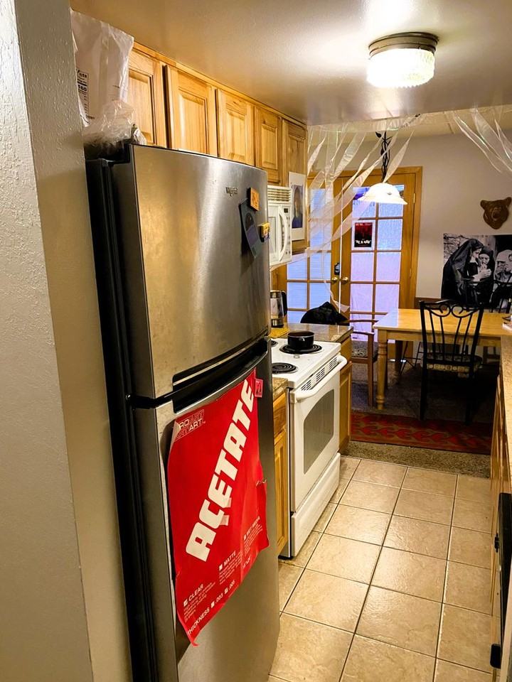 805 29th St #201 - Photo 6 of 16