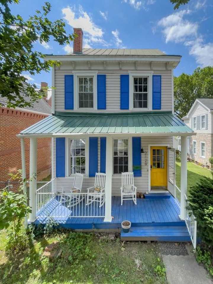 2129 Walnut Ave - Photo 2 of 15