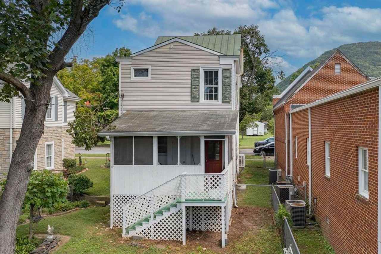 2129 Walnut Ave - Photo 3 of 15