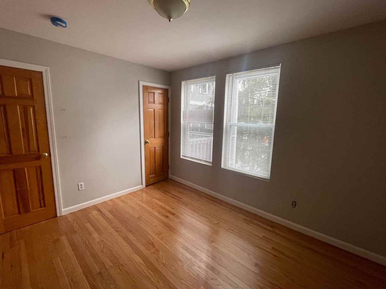 344 Putnam Ave - Photo 3 of 9