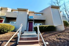 1380 Bradley Dr - Photo 1 of 1