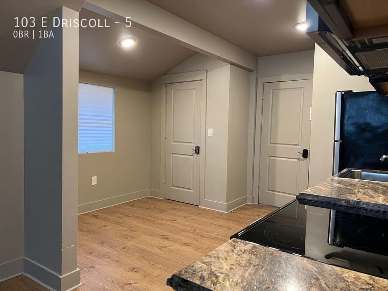 103 E Driscoll St - Photo 4 of 25