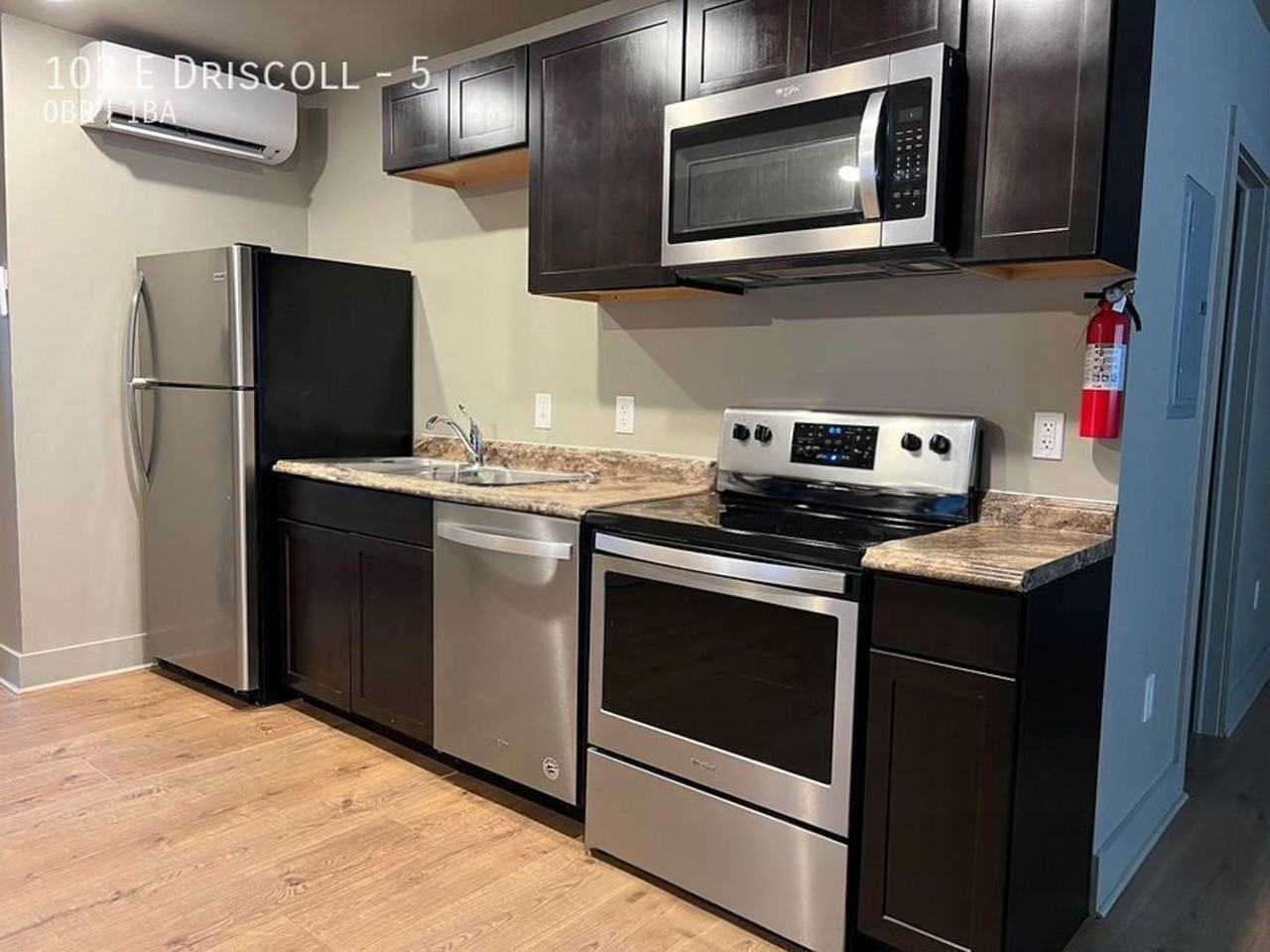 103 E Driscoll St - Photo 5 of 25