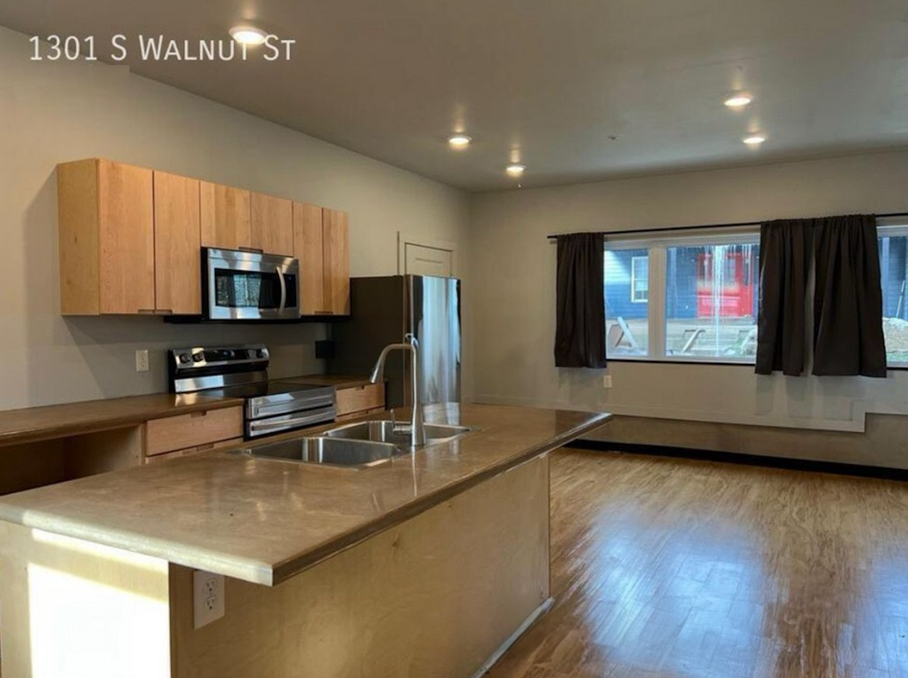 1301 S Walnut St - Photo 5 of 11