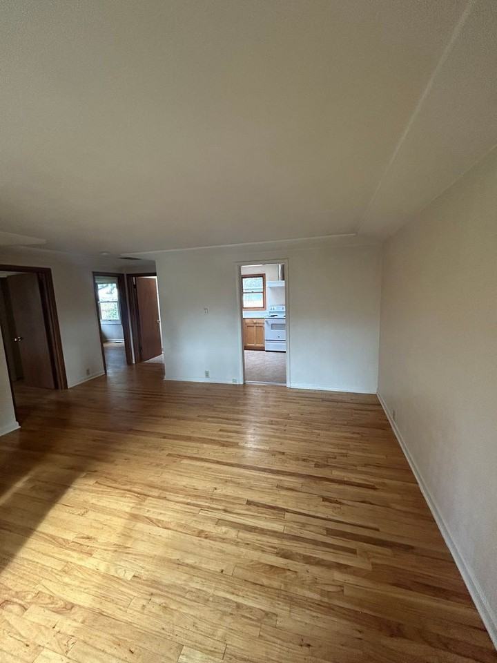 3445 Se 3rd St #10 - Photo 2 of 21