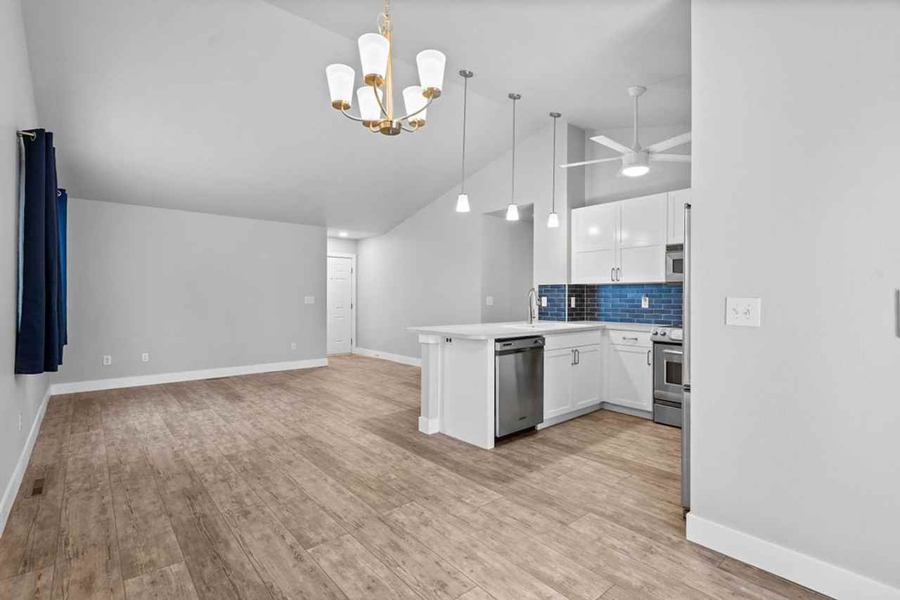 1613 Barnwood Dr - Photo 4 of 25
