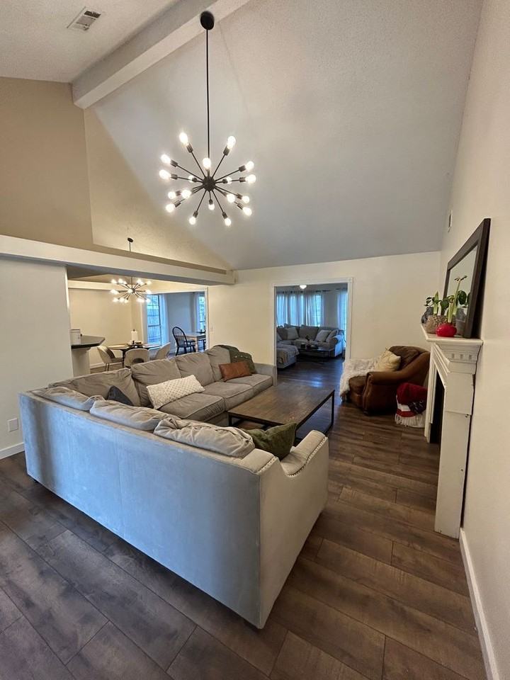 6 English Saddle Ct - Photo 2 of 29