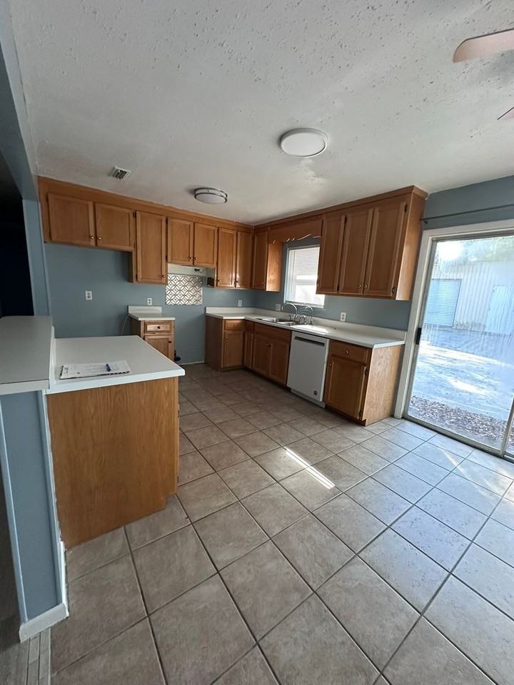 3 Vita St - Photo 3 of 14