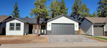 featured image of 2756 Bogey Dr