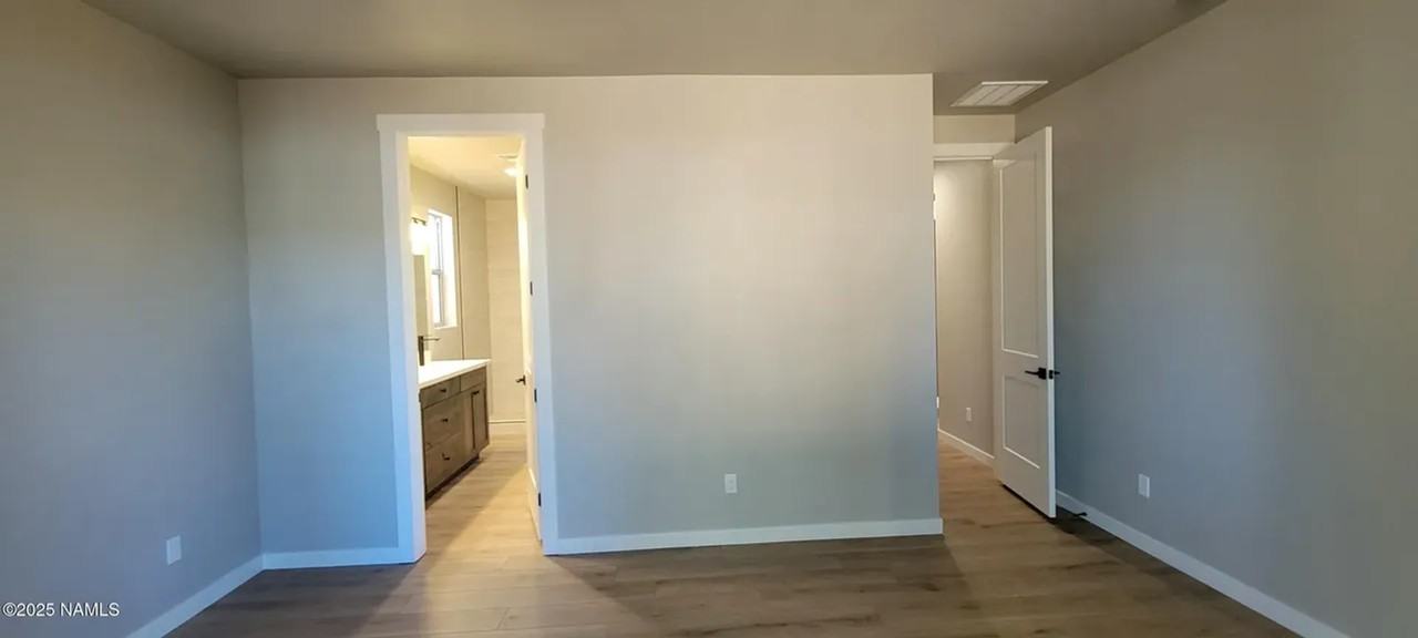 2756 Bogey Dr - Photo 5 of 8