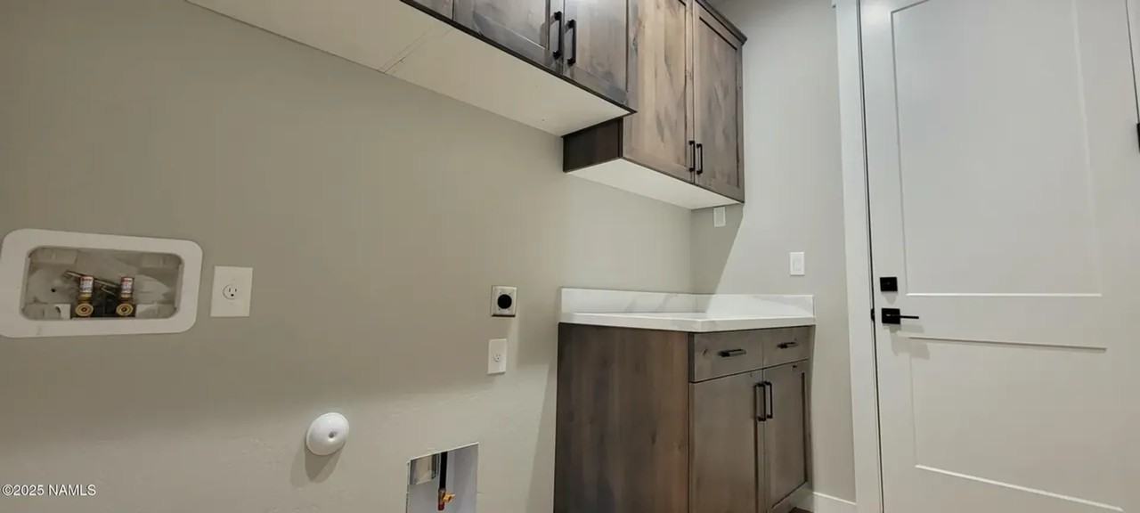 2756 Bogey Dr - Photo 7 of 8