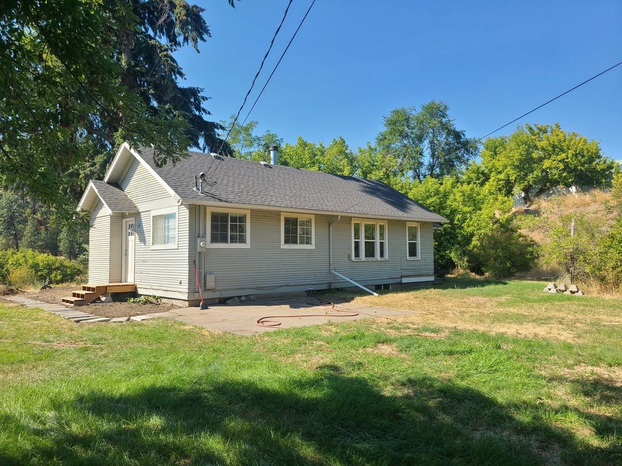 2225 West 10th Avenue - Photo 4 of 26