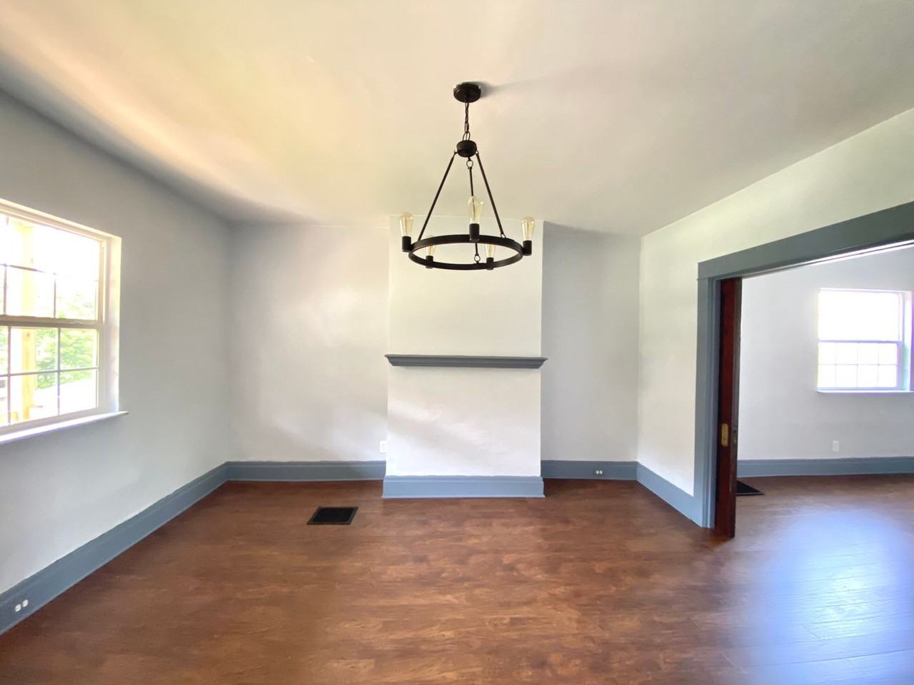 1731 Concordia St - Photo 4 of 27