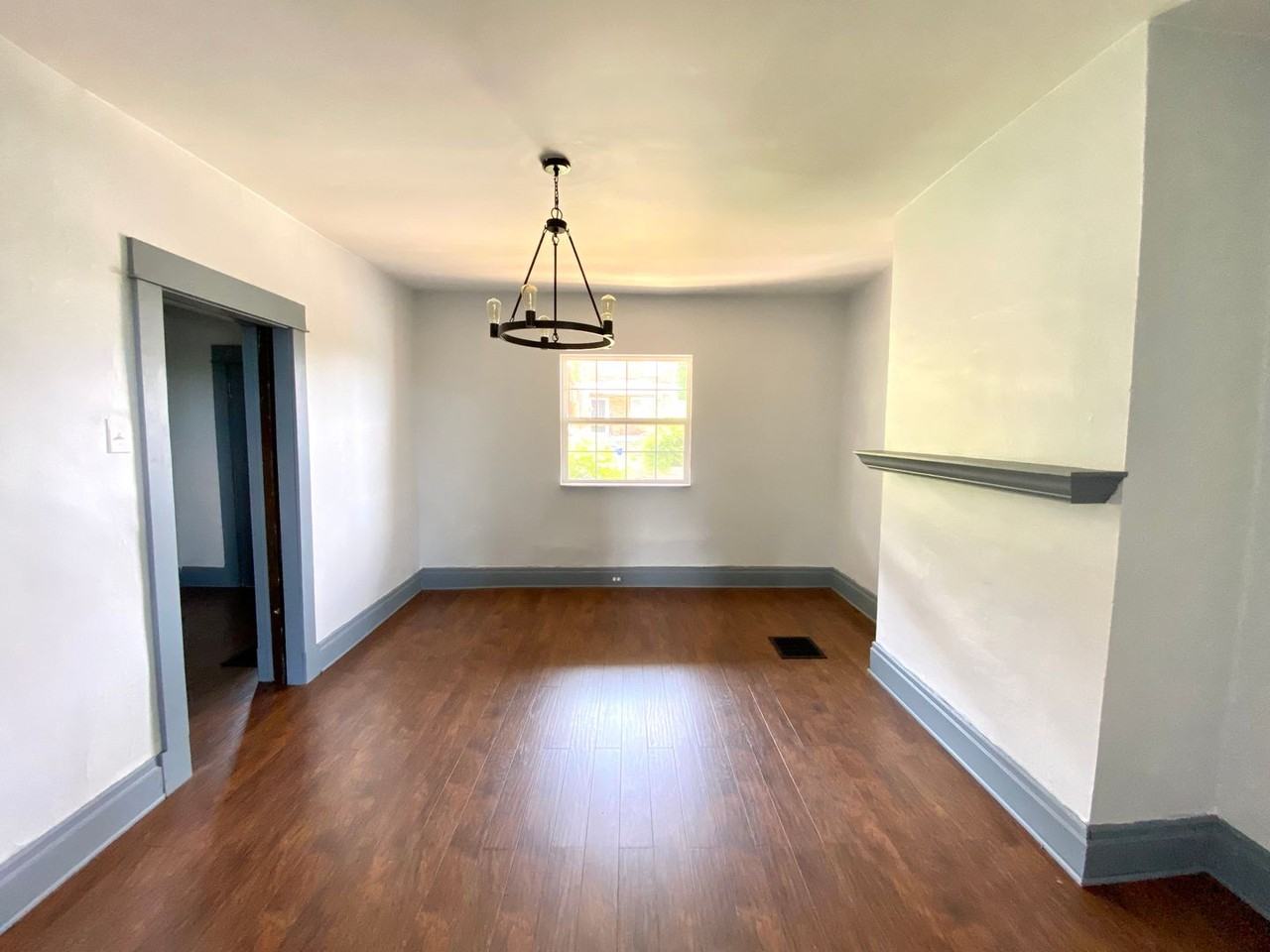 1731 Concordia St - Photo 6 of 27