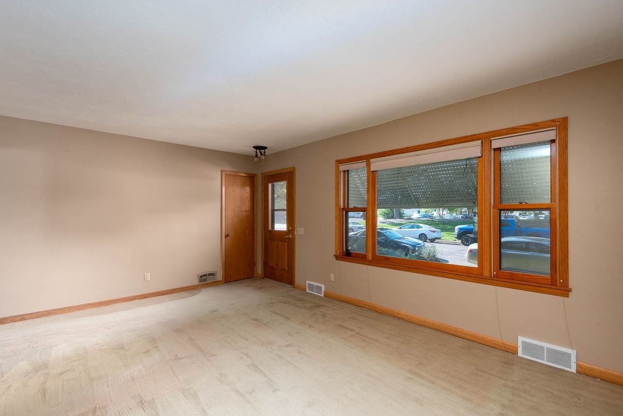 508 Malin St - Photo 4 of 15