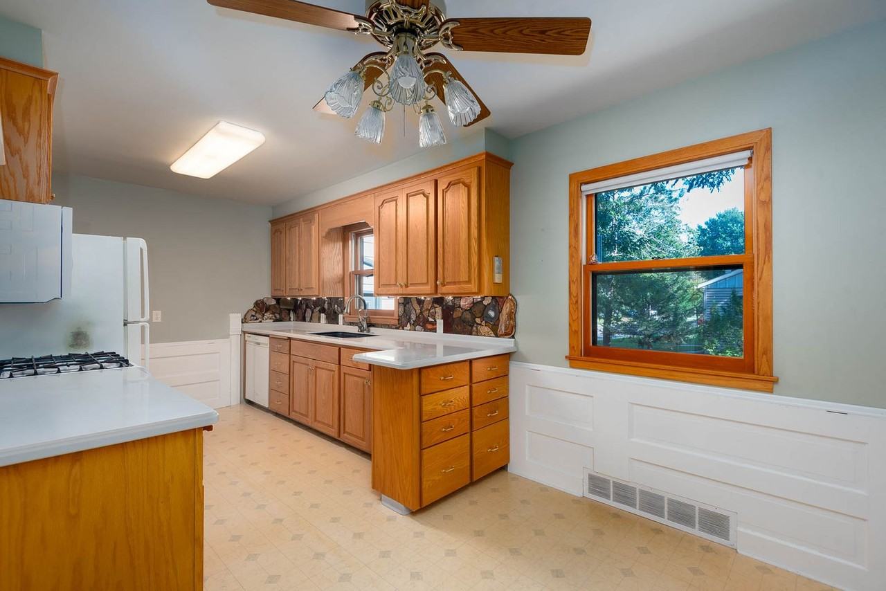 508 Malin St - Photo 5 of 15