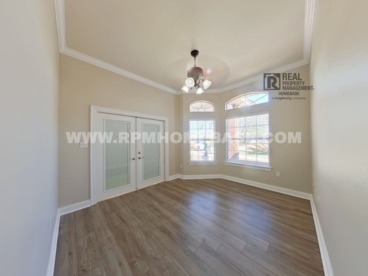 2924 Chantey St - Photo 7 of 25