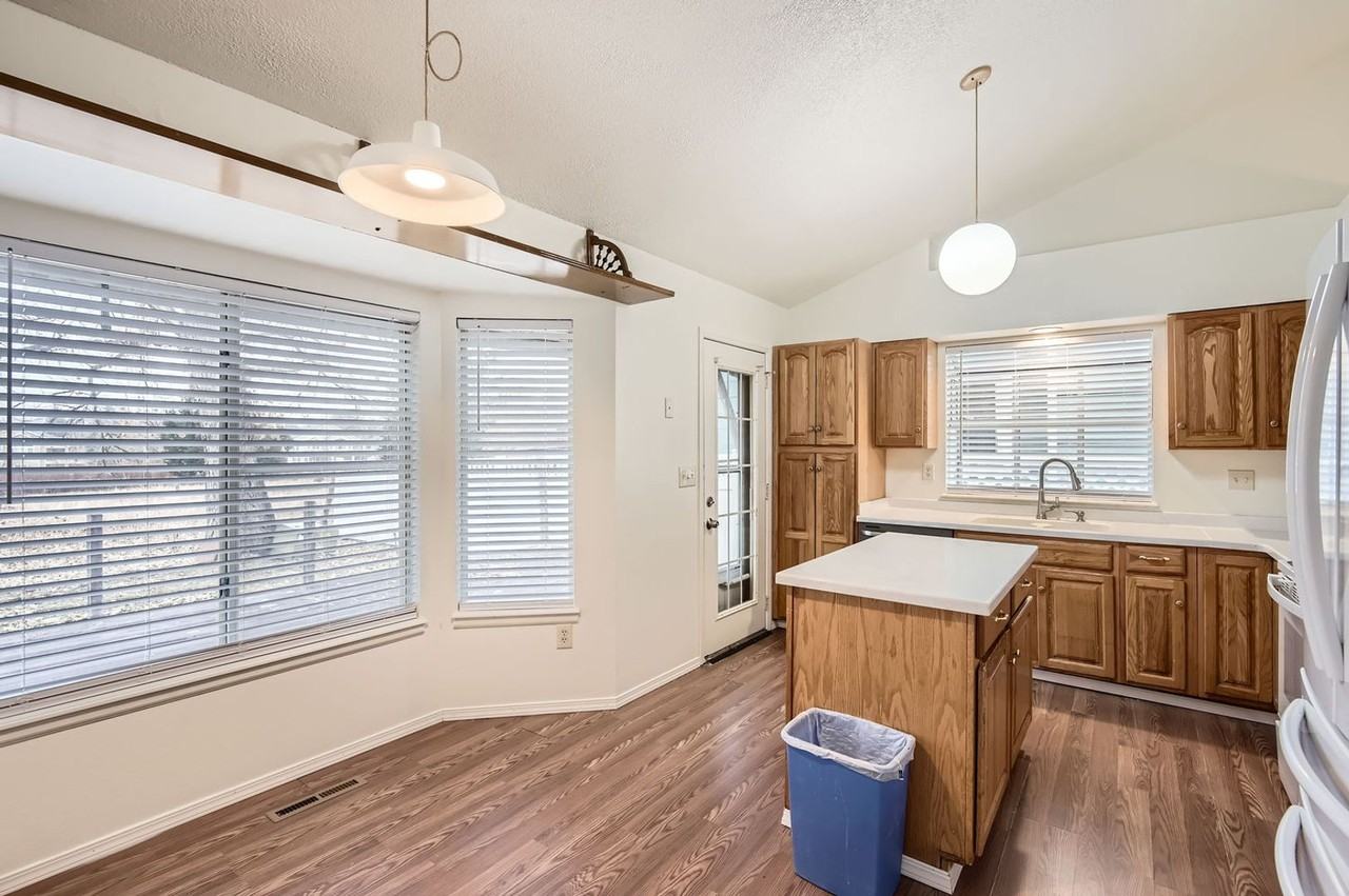 6532 W Mexico Ave - Photo 3 of 11