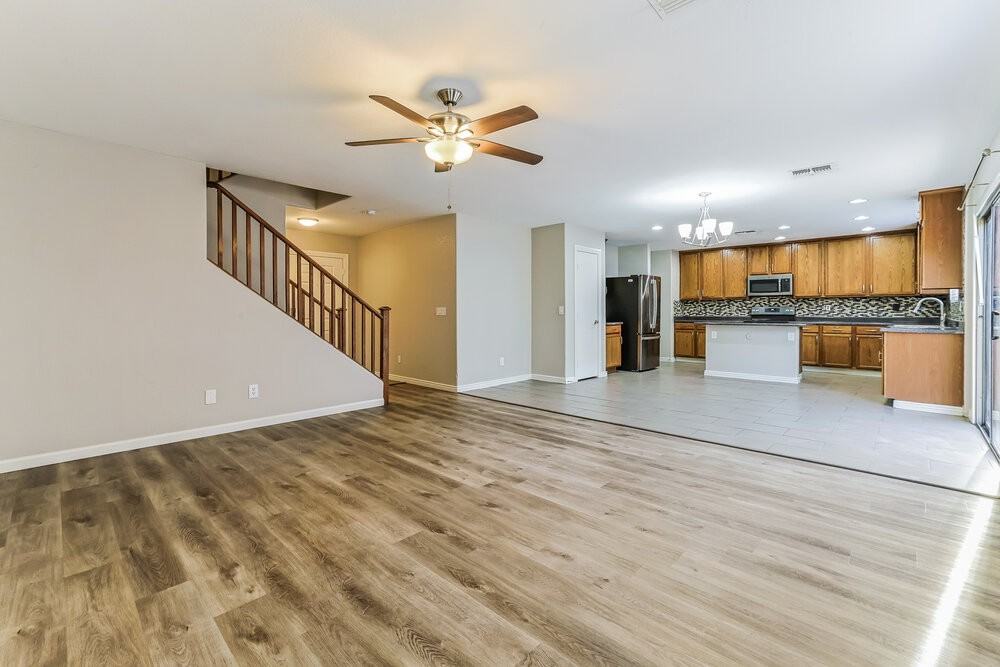 9449 W Jamestown Rd - Photo 5 of 17