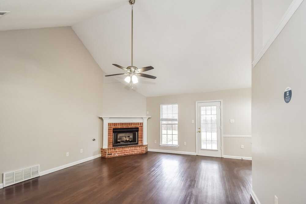 1865 Winners Cir N - Photo 4 of 16